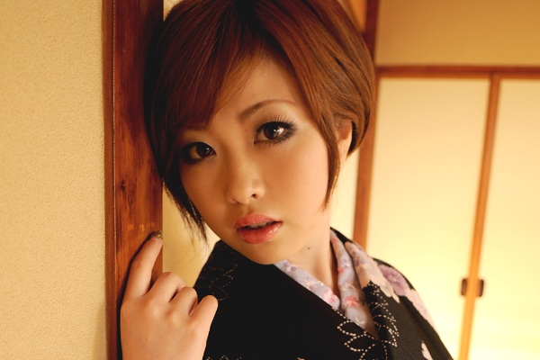 X-City-Kimono.006-Rio.Hamasaki.jpg