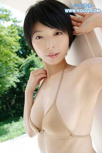 TRST-118 Cool Beauty 里中あや.jpg